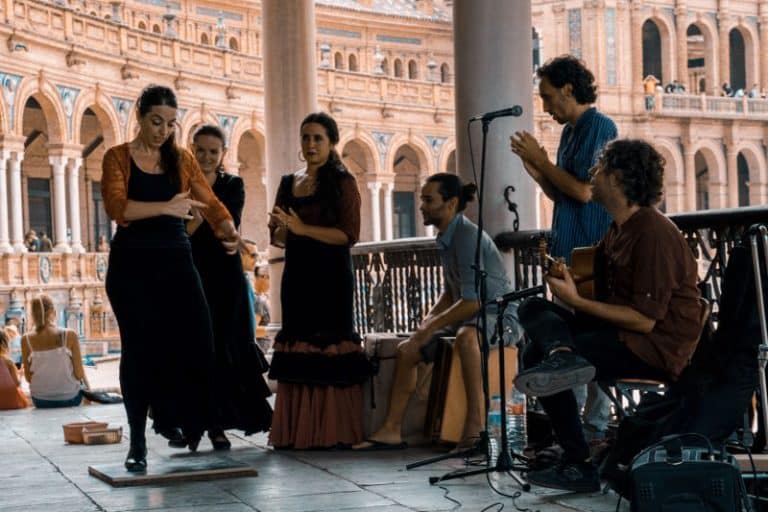 Tablao Flamenco Alegría: ¿Qué es un palo flamenco y como identificarlos?