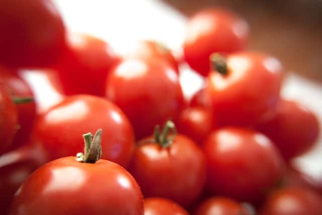 Conoce los beneficios del tomate natural con Caña Nature