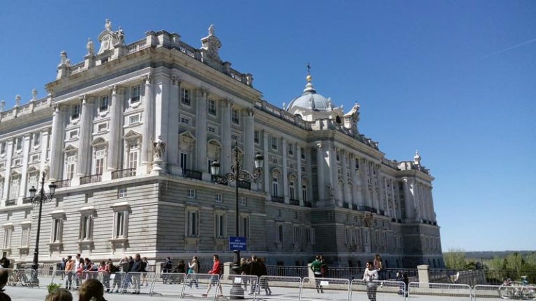 Lime retira sus patinetes temporalmente de Madrid