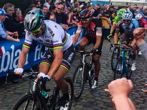 Peter Sagan triunfa por tercera vez consecutiva en el Mundial de Ciclismo